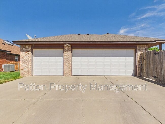 Building Photo - 6502 Meister St