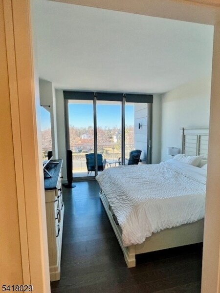 Building Photo - 30 Melrose Terrace