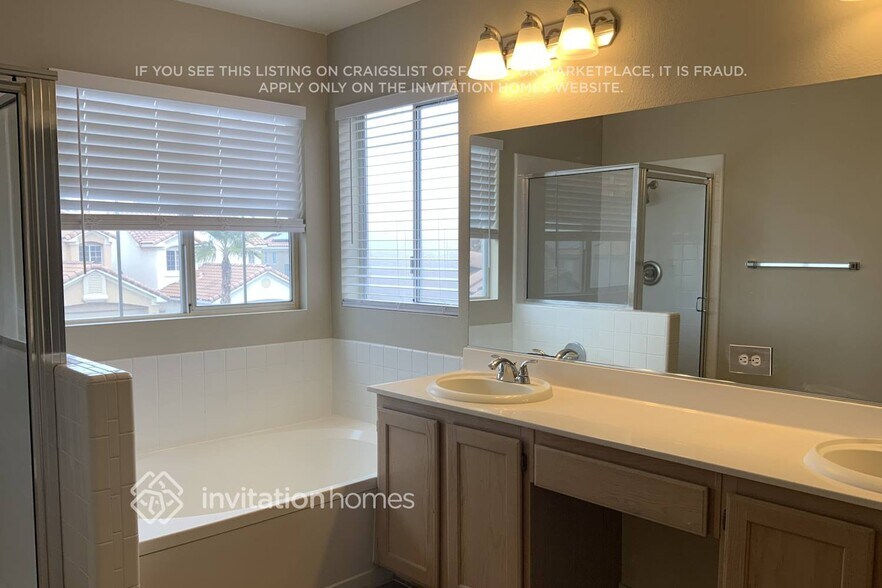 Building Photo - 8321 Olive Canyon Dr