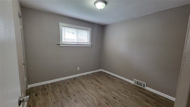 Building Photo - 8720 Marcella Ave