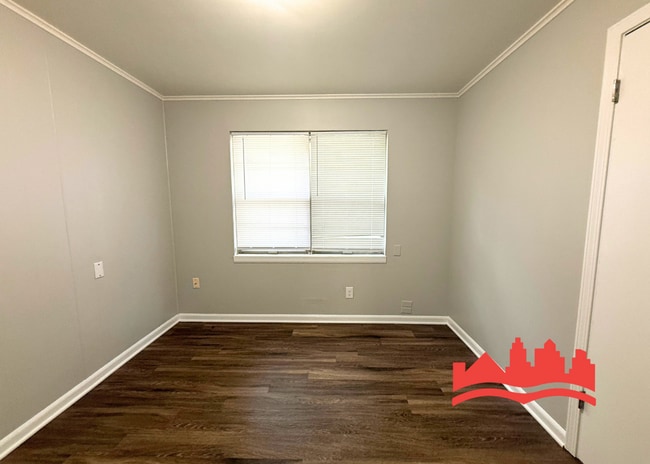 Building Photo - 1545 Duke Rd