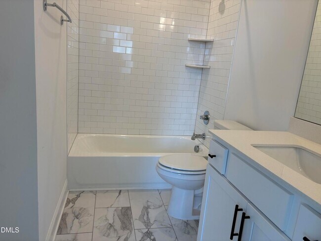 Building Photo - 4801 Gossamer Ln