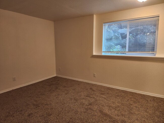 Building Photo - 9717 Danwood Ln NW