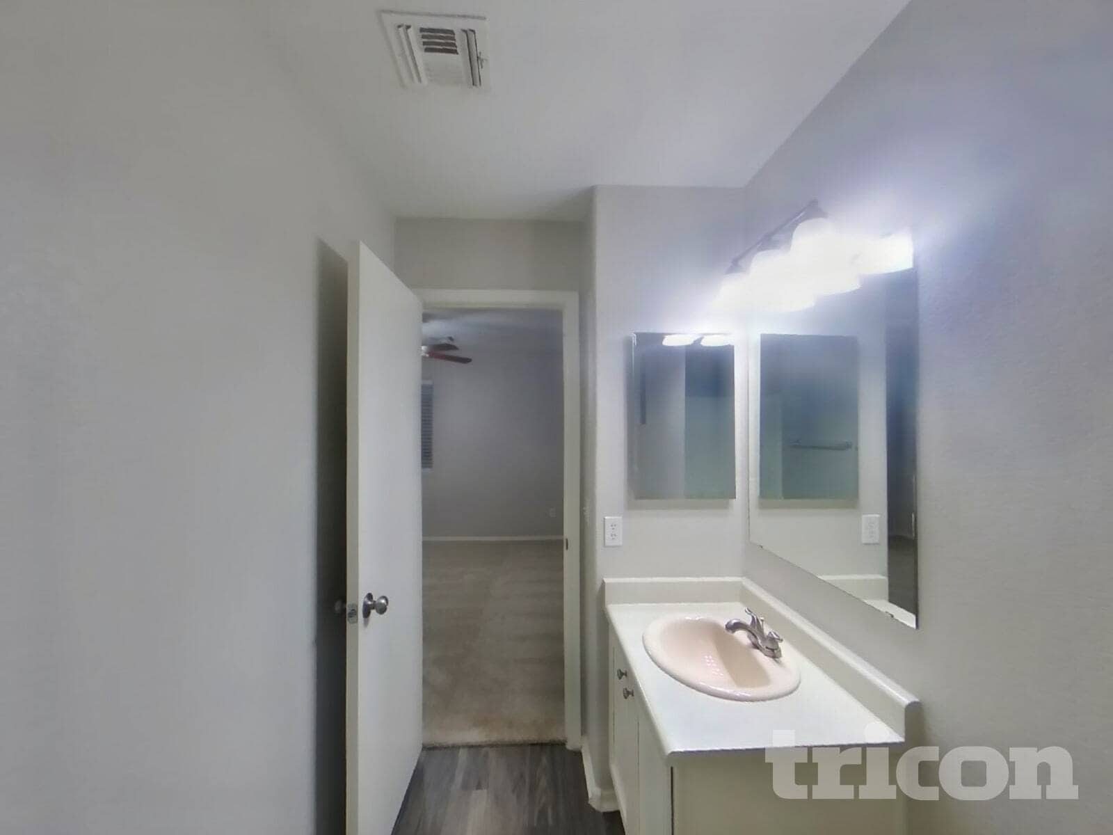 Building Photo - 13962 N 132nd Ln