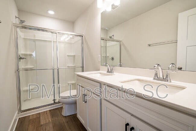 Building Photo - 181 Dalmatian Dr