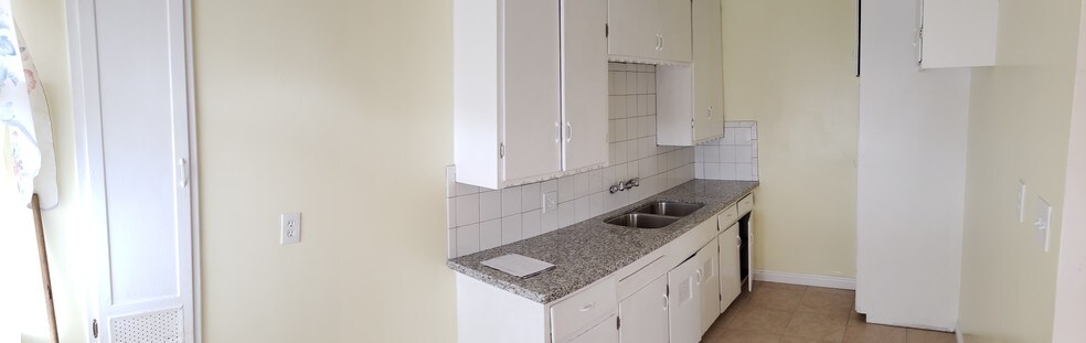Newly remodeled Kitchen - 3519 Orchard Ave