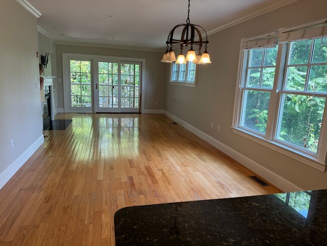 Building Photo - *NEW TO MARKET* - Marblehead Highlands Townhouse