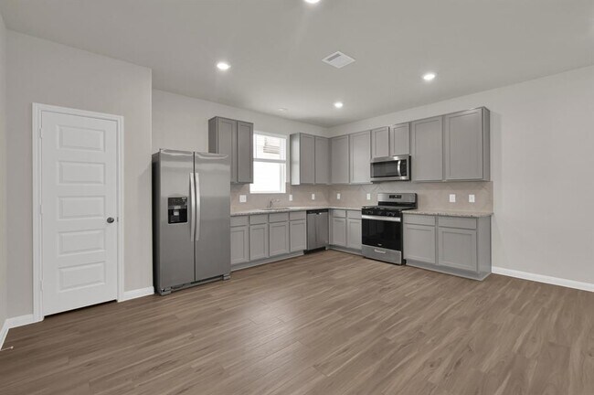 Building Photo - 13244 Musky Dr