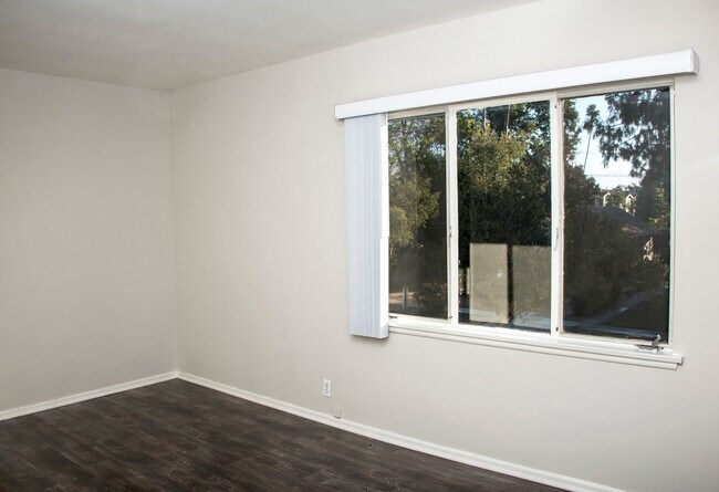 Interior Photo - san63