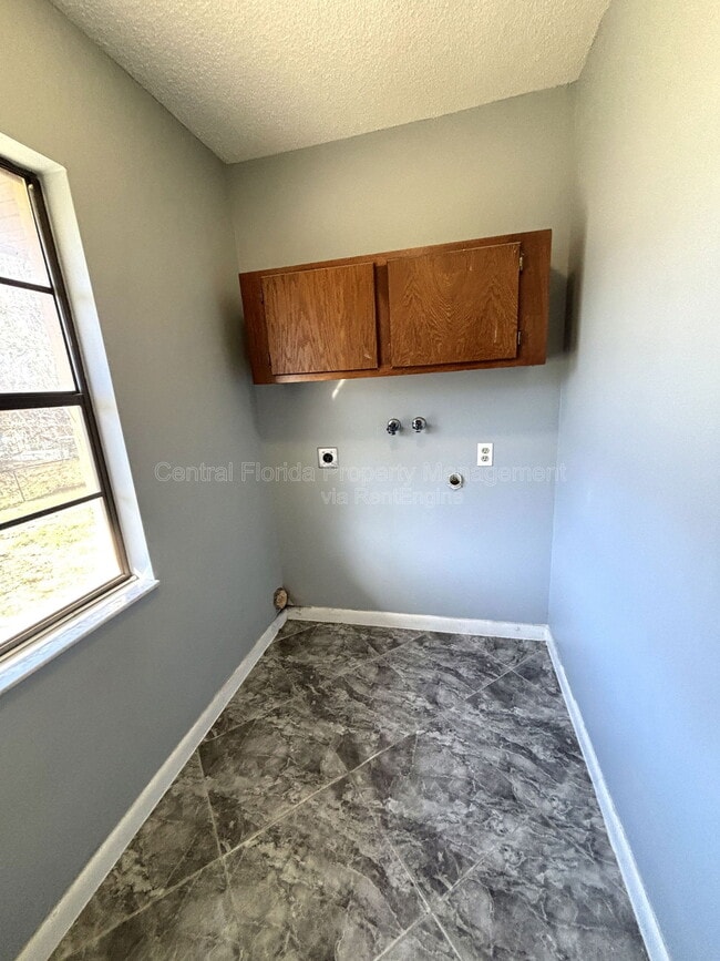 Building Photo - 12429 Sunshine Dr