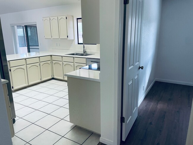 Building Photo - HOUSE - RED ROCK VIEWS - VILLAGE OF OAK CREEK