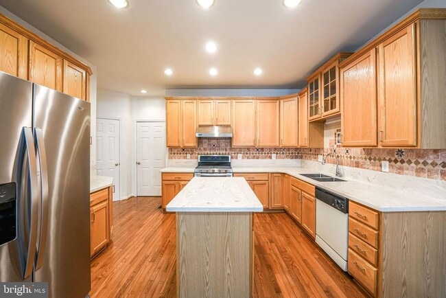 Building Photo - 7683 Henry Knox Dr