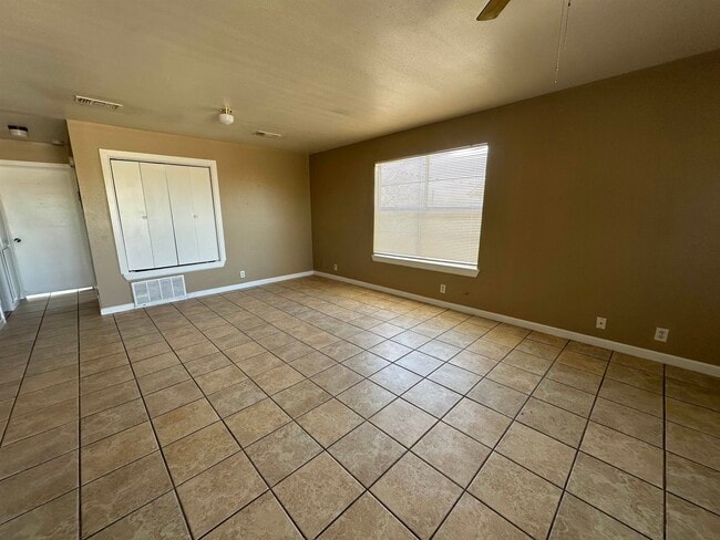 Building Photo - 103 Shannon Cir