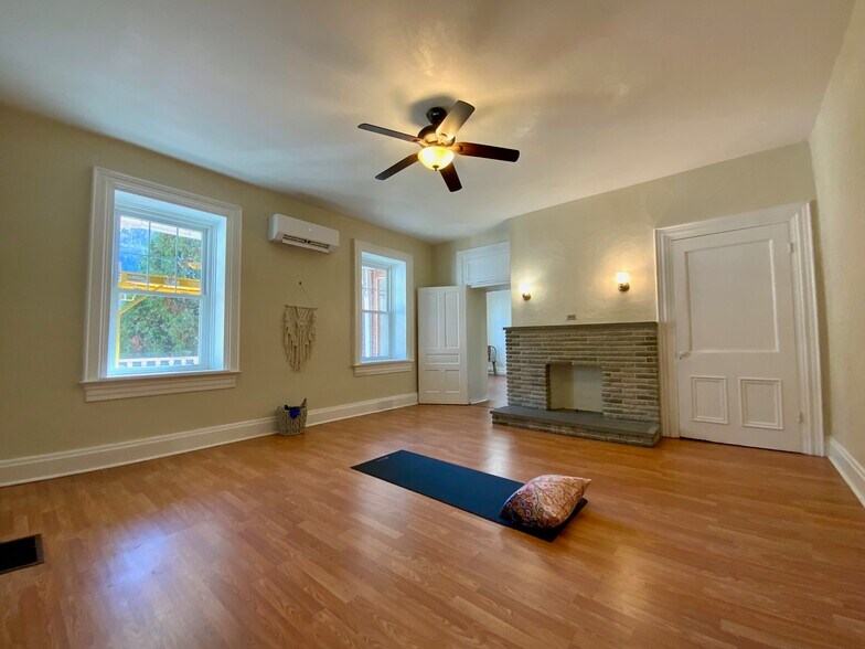 Building Photo - 87 Steuben St