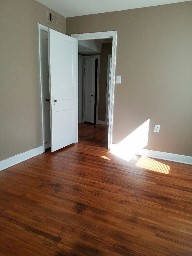 Building Photo - 1100 W Williams Cir