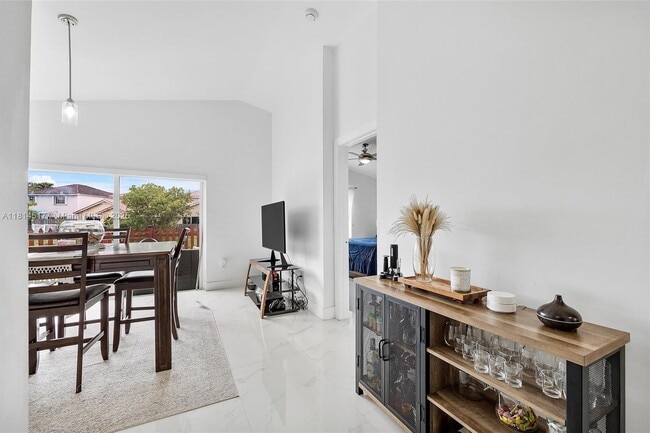 Building Photo - 16306 SW 100th Terrace