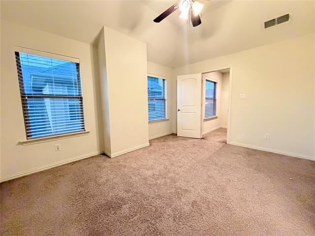 Building Photo - 907 Bainbridge Ln