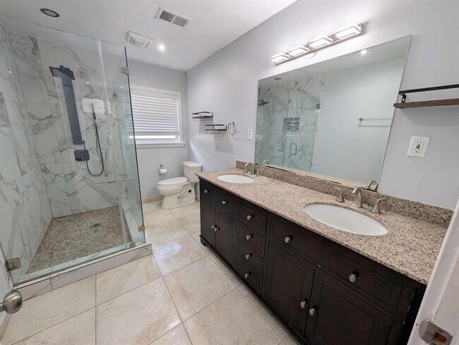 Building Photo - 5306 Briarbend Dr