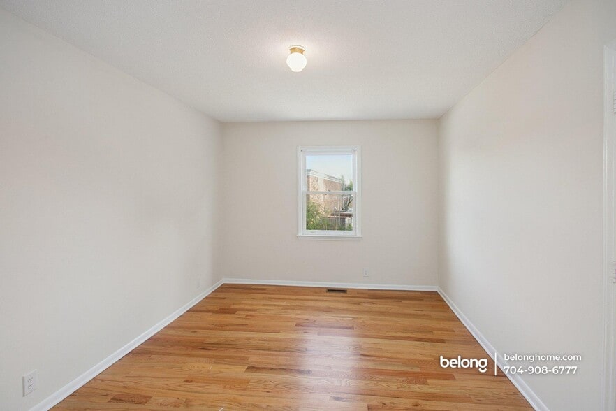 Building Photo - 313 Derr St