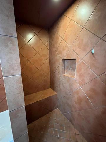 Building Photo - 640 Harbor Dr