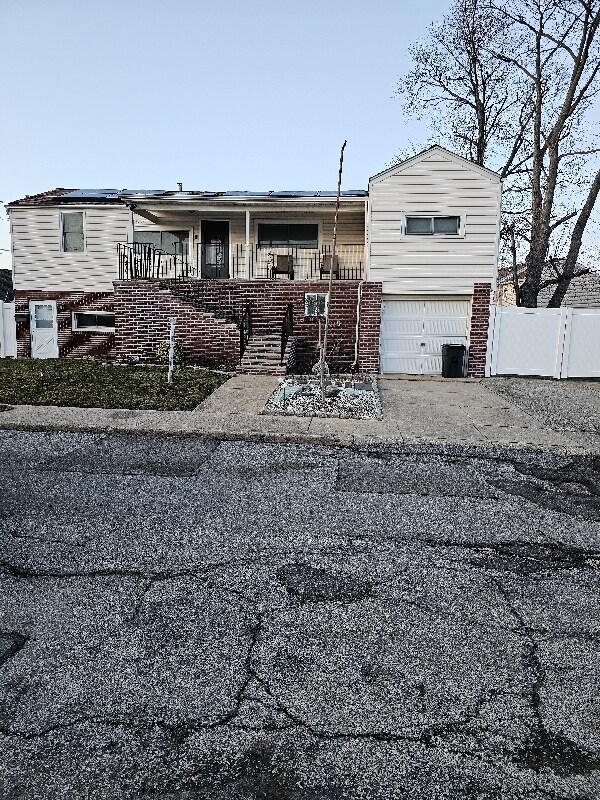 Building Photo - 4 Parente Ln N