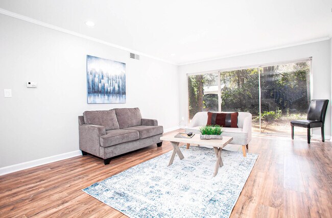 Spacious living area with great natural sunlight! - 7022 Quail Hill Rd