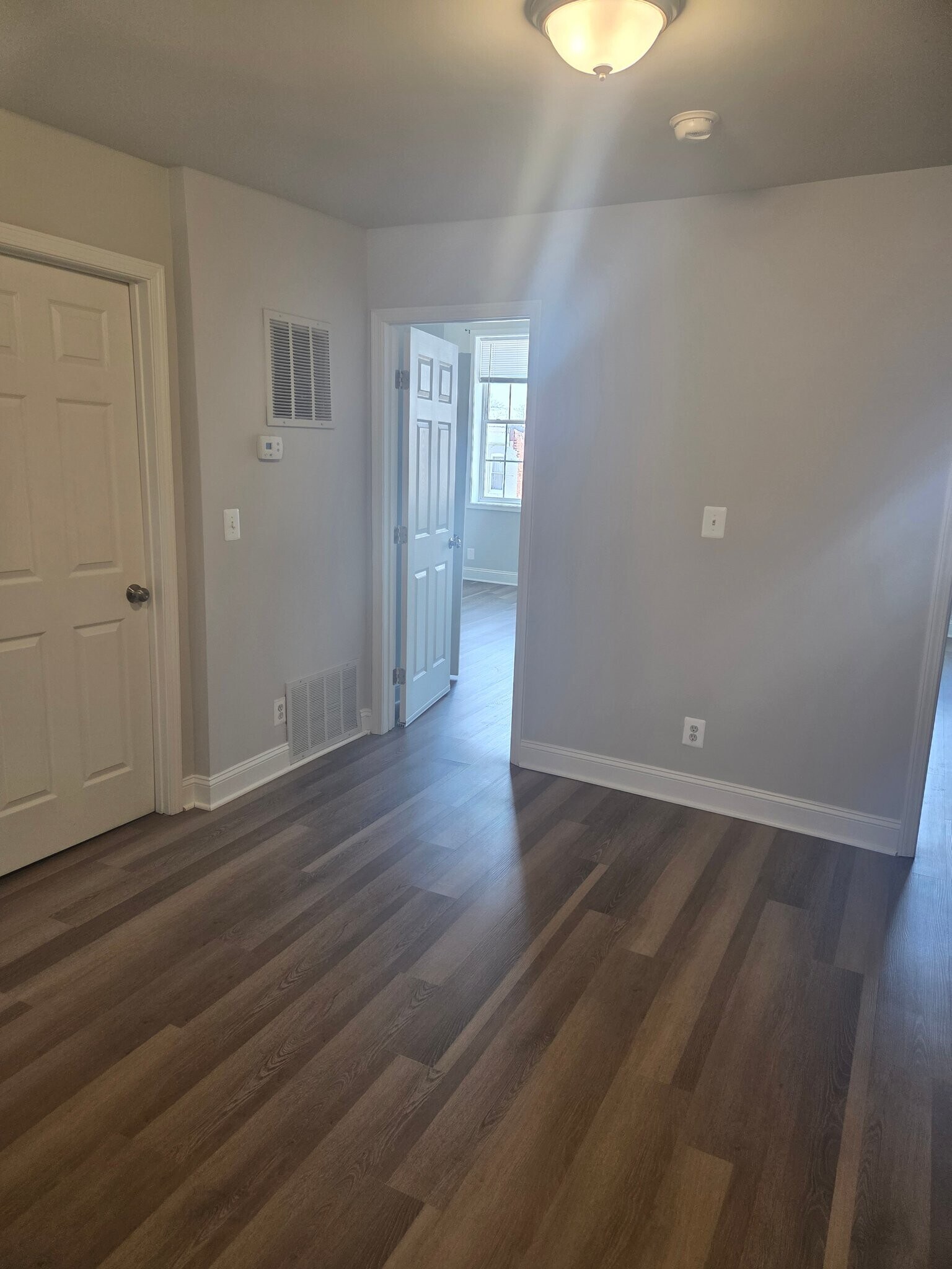 Building Photo - 825 N Fulton Ave