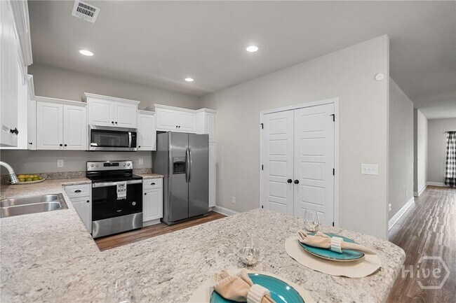 Building Photo - 211 Crosswinds Dr