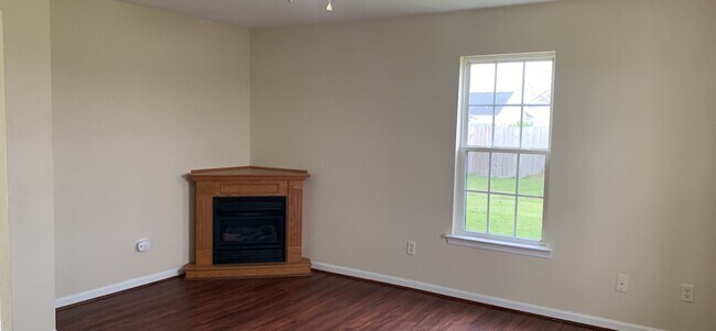 Building Photo - 1243 Ramsey Rd