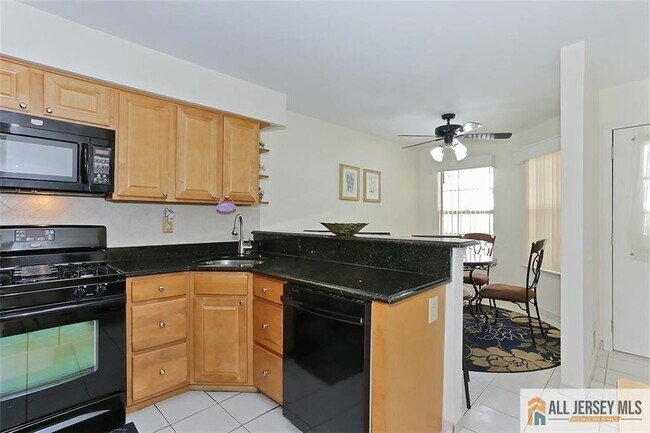 Building Photo - 173 Salem Rd