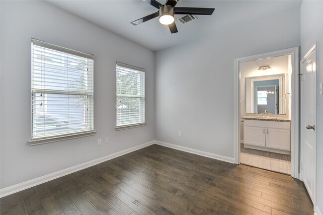 Building Photo - 1115 Bunton St