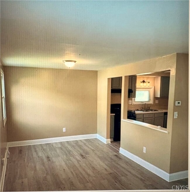 Building Photo - 8050 Lucas Dr