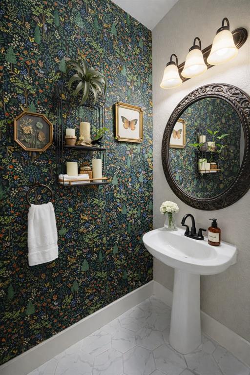 Building Photo - 2632 Century Park Blvd