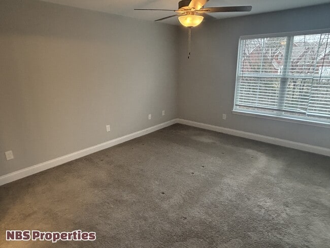 Building Photo - 4867 Ancient Glacier Ln