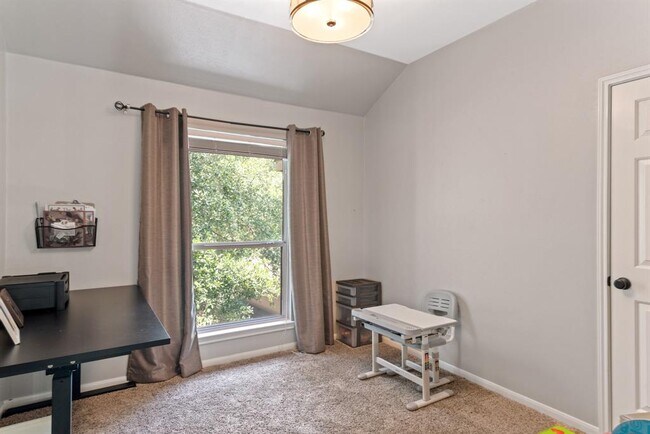Building Photo - 14618 Oxwick Cir