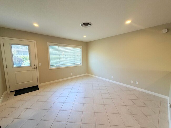 Building Photo - 3 Bed/ 2 Bath Brea Home w/Garage and Native Landscaped Yard