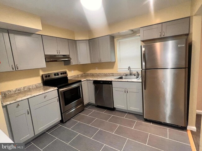 Building Photo - 1400 Iron Forge Rd