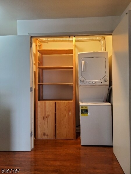 Building Photo - 1 Carriage City Plz