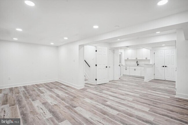 Building Photo - 8648 Watershed Ct