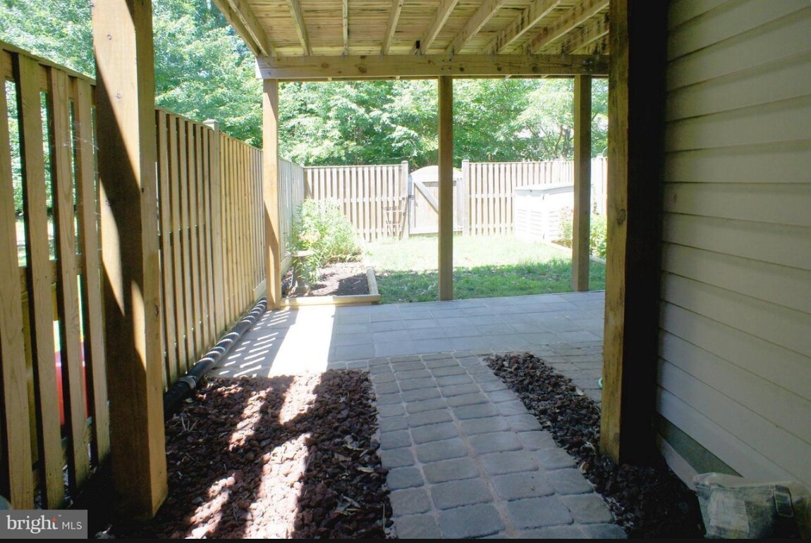 Building Photo - 2450 Ivy Landing Way
