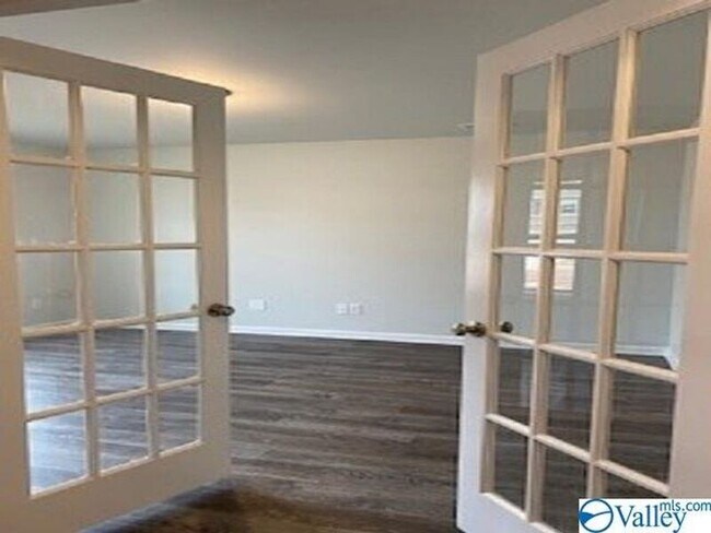 Building Photo - 152 Sublett Dr