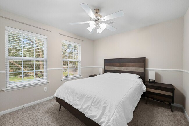 Building Photo - 9431 Thurber Ridge Dr