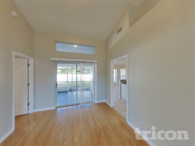 Building Photo - 14638 Coronado Dr