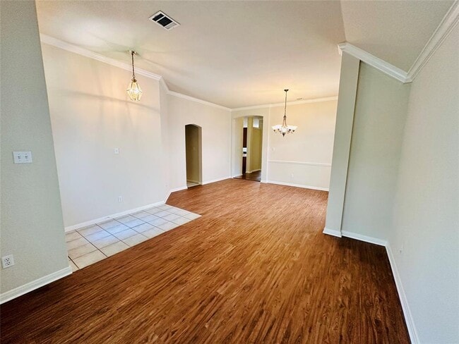 Building Photo - 6514 Clairmont Dr