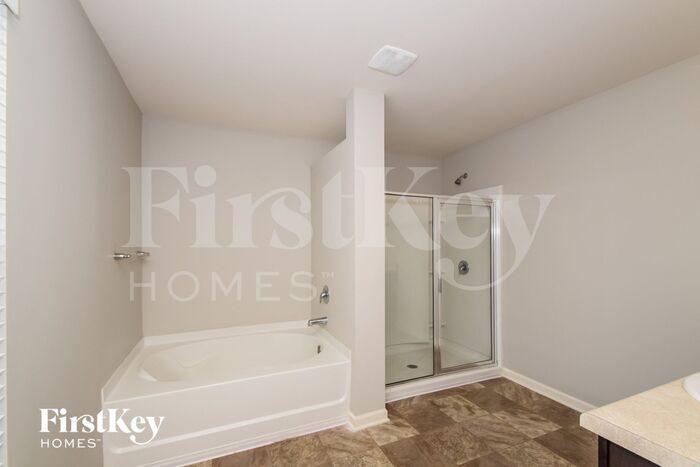 Building Photo - 11462 Walden Trce
