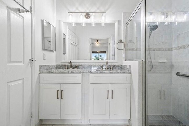 Building Photo - 8593 Mangrove Cay