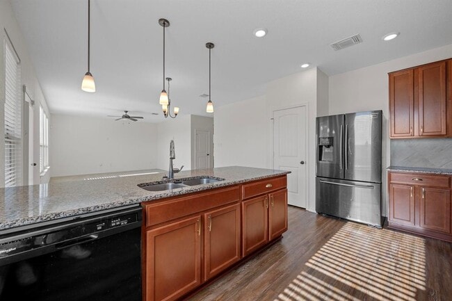 Building Photo - 6257 Mantalcino Dr