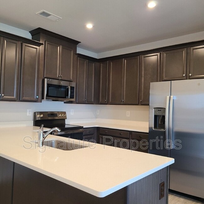 Building Photo - 9278 Magellan Pky