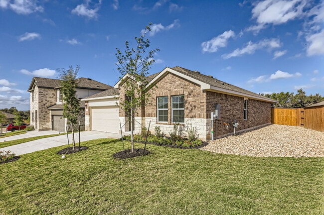 Building Photo - 2429 Hackamore Dr