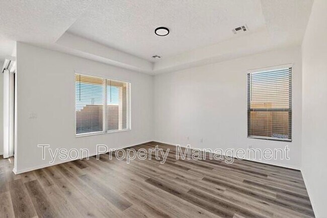 Building Photo - 6618 Sydney Drive NE